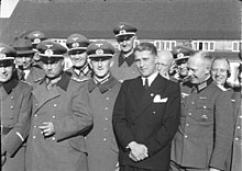 220px-Bundesarchiv_Bild_146-1978-Anh.024-03,_Peenemünde,_Dornberger,_Olbricht,_Brandt,_v._Braun